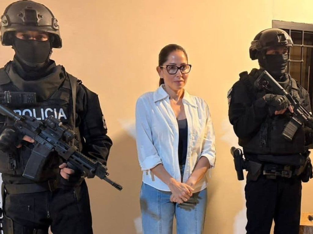DETIENEN ECUADOR EXCANDIDATA LUISA GONZÁLEZ