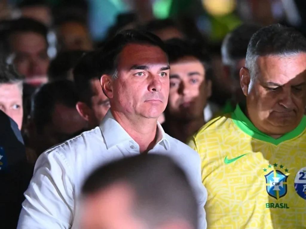 flávio bolsonaro paradero